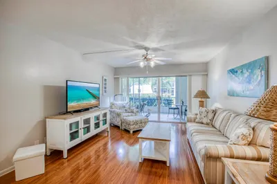 11 Westwood Avenue #103a 1