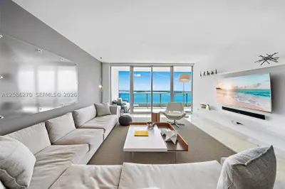1331 Brickell Bay Dr #3705 1