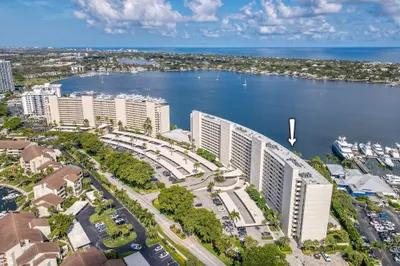 122 Lakeshore Drive #Ph34 1
