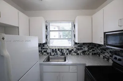 4381 W Flagler St #3 1
