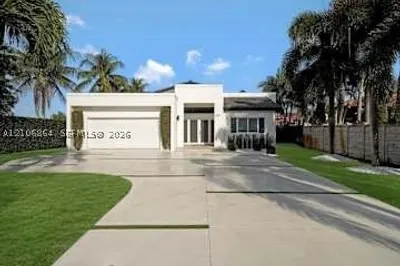 885 SW 144th Ave 1