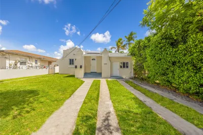 2420 NW 34th St 1