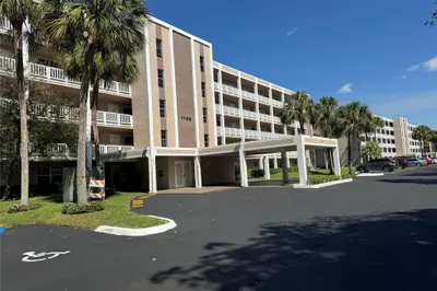 1100 NW 87th Avenue #508 1