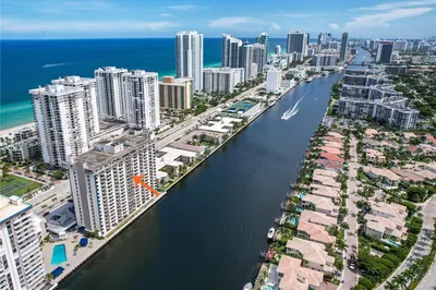 1600 S Ocean Dr #14C 1