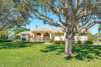 8290 N Mizzen Drive 1
