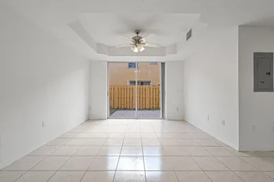 8520 NW 139th Terrace #1602 1