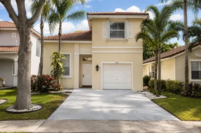 6711 Green Island Circle 1