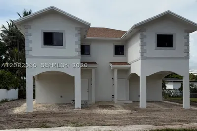 1152 NW 115 1