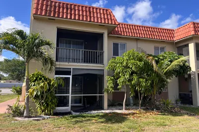 6034 Forest Hill Boulevard #209 1