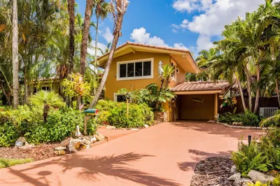 1736 SW 4th Court 1
