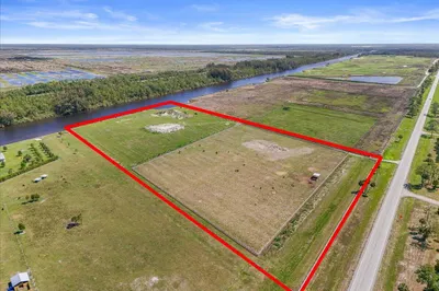 8105 SW Kanner Highway 1