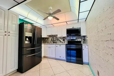 Desirable FIRST FLOOR 2/2 With Water Views In the
