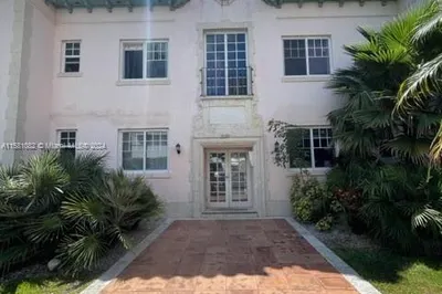 750 Pennsylvania Ave #6 1
