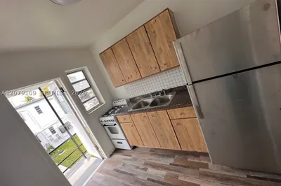 10015 NW 7 Ct #3-C 1