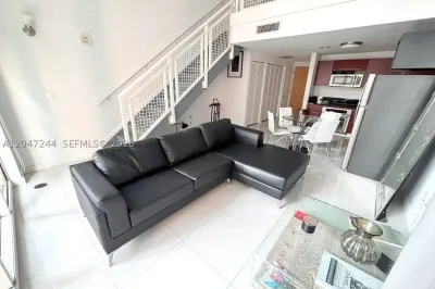 244 Biscayne Blvd #451 1
