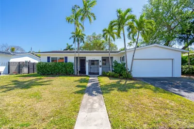 5740 SW 45th Ter 1