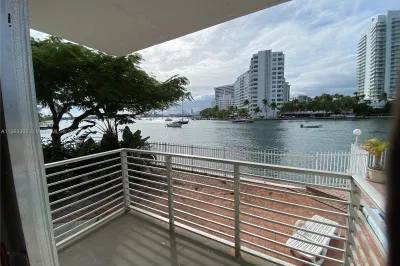 1441 Lincoln Rd #206 1