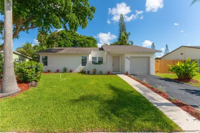 425 NW 17th St 1