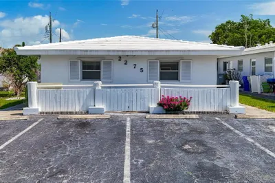 2275 SE 6th Street #Unit 2 1
