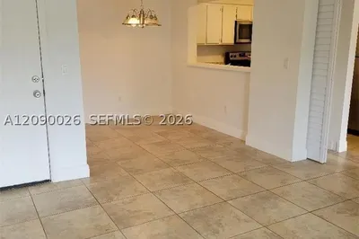 1229 SW 46th Ave #403 1