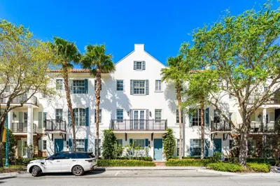 373 E Cannery Row Circle 1