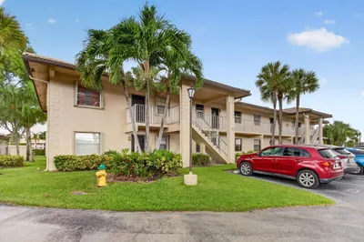5540 Lakeside Drive #102 1
