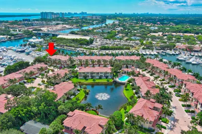 27 Marina Gardens Drive 1