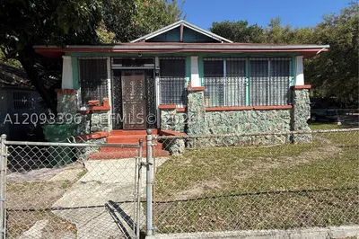 105 NW 58th St 1