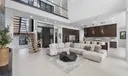 350 Circle Dr Photo