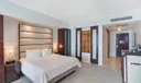 4391 Collins Ave #811 Photo