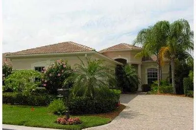121 Esperanza Way 1
