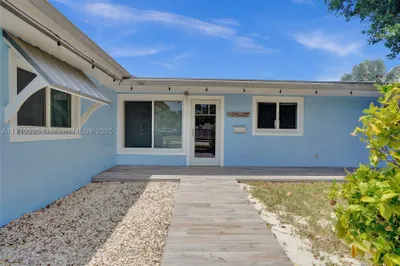 2711 SW 20th St 1