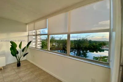 1300 NE Miami Gardens Dr #713E 1