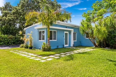 3305 SW 15th Street 1