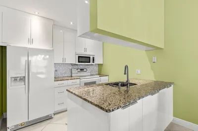 501 Waterside Drive 1