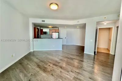 300 S Biscayne Blvd #2705 1