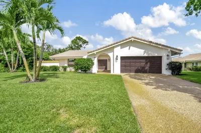 804 Foxpointe Circle 1