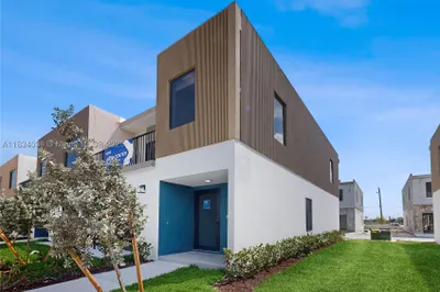 14531 SW 262 St 1