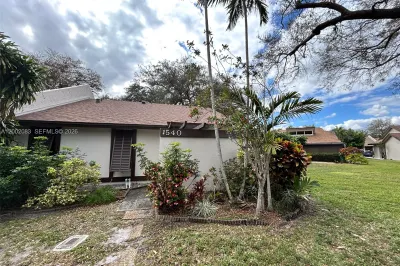 1540 NW 98th Ter 1