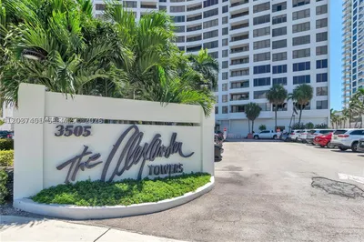 3505 S Ocean Dr #208 1