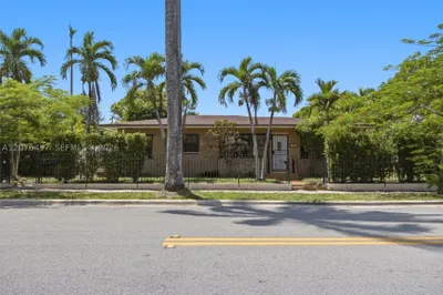1200 SW 18th Ave 1