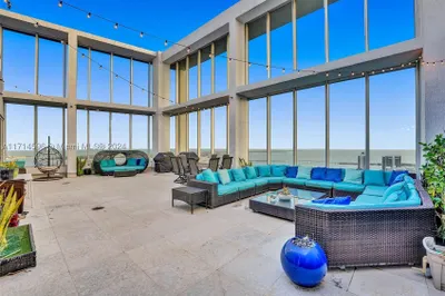495 Brickell Ave #PH-5701 1