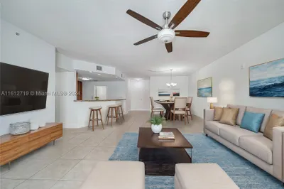 118 Zamora Ave #402 1