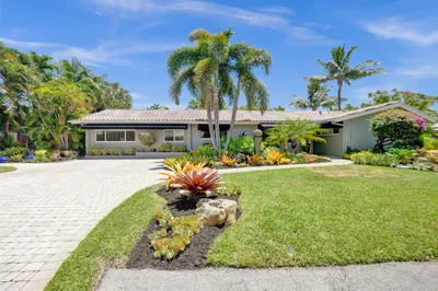2524 NE 26th Ter 1