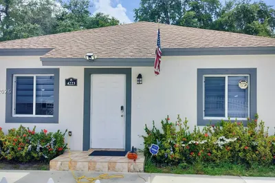 4223 NW 32nd Ave 1