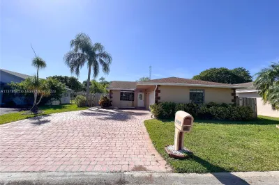 8830 NW 75th Ct 1