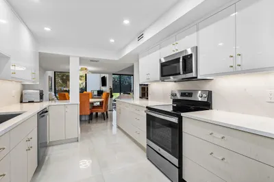 3505 Bridgewood Drive #3505 1
