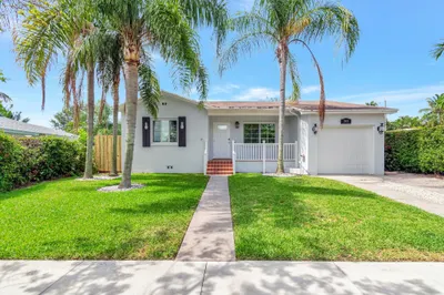 305 Vanderbilt Drive 1