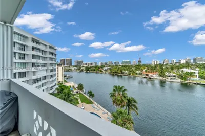 9101 E Bay Harbor Dr #706 1
