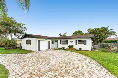 6407 Boulevard Of Champions 1